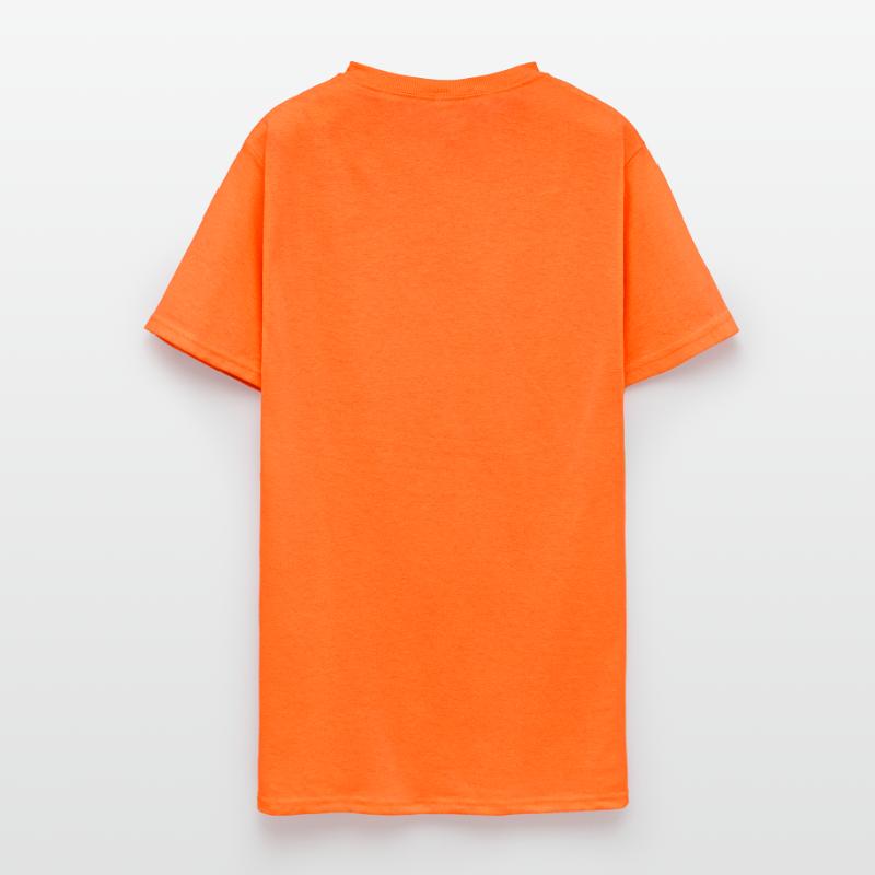 Surfer surfing the wave