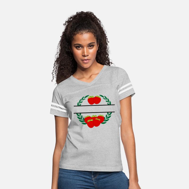 Strawberries in laurel wreath with red strawberrie